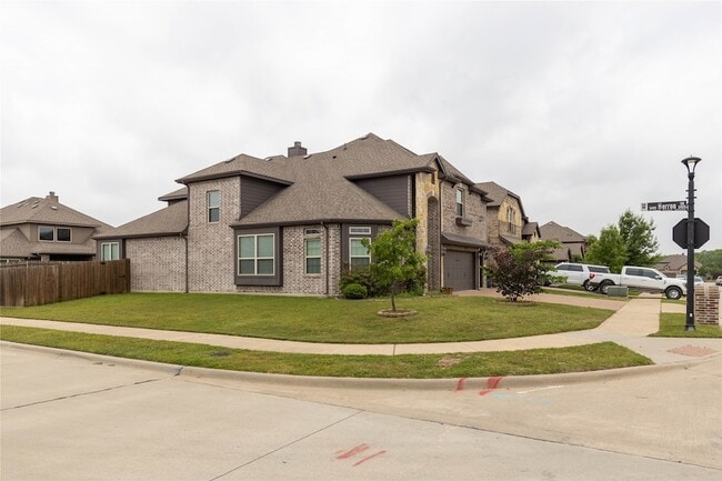3312 Blue Jay Ln