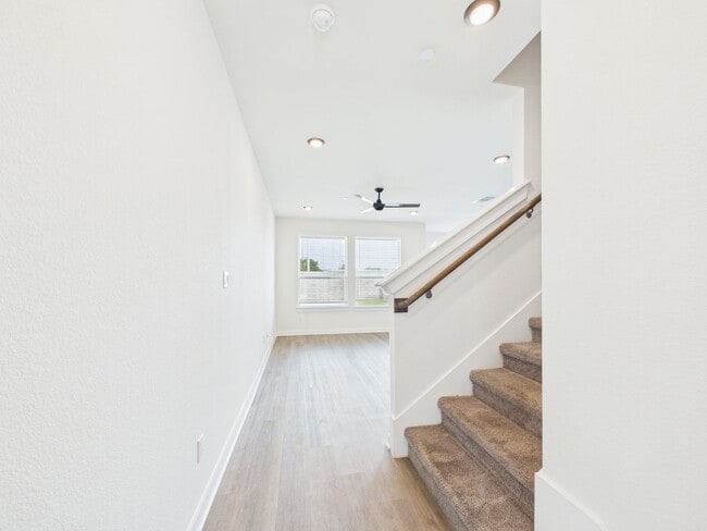 Photo - Great Townhouse with private yard