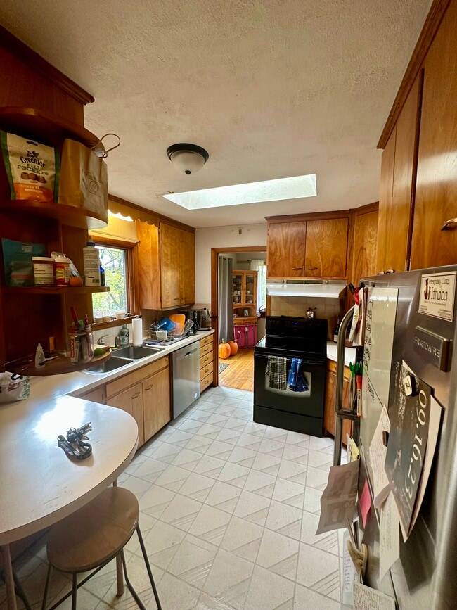 Photo - 131 Honness Ln Unit A