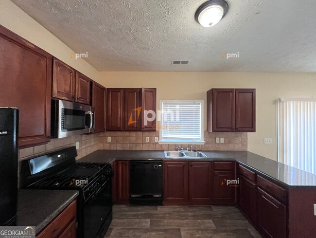 Photo - 7151 Flagstone Pl