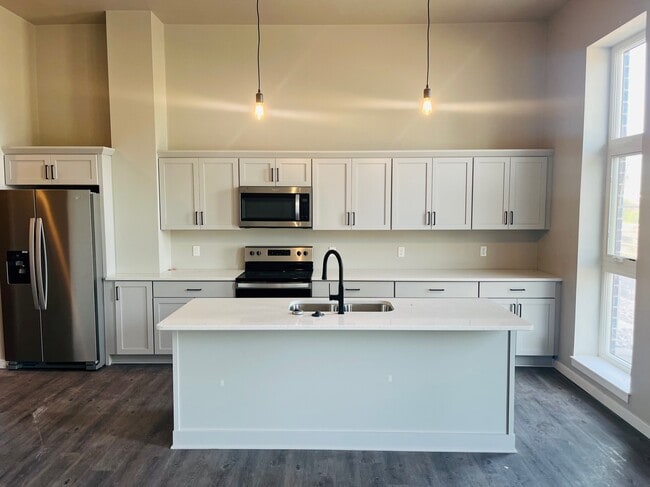 Photo - Banta Village