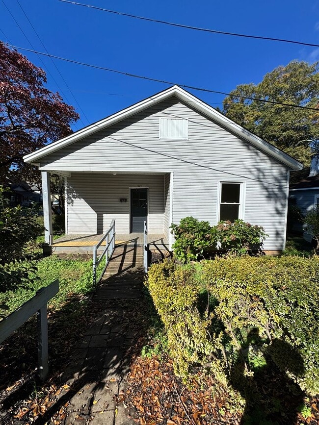 Photo - 2/1 House in Downtown Shelby, NC