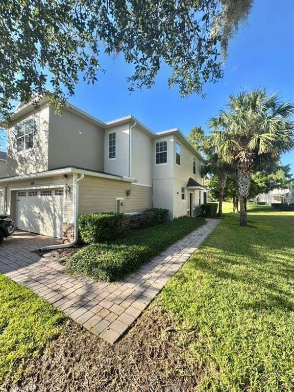 Photo - 1122 Priory Cir