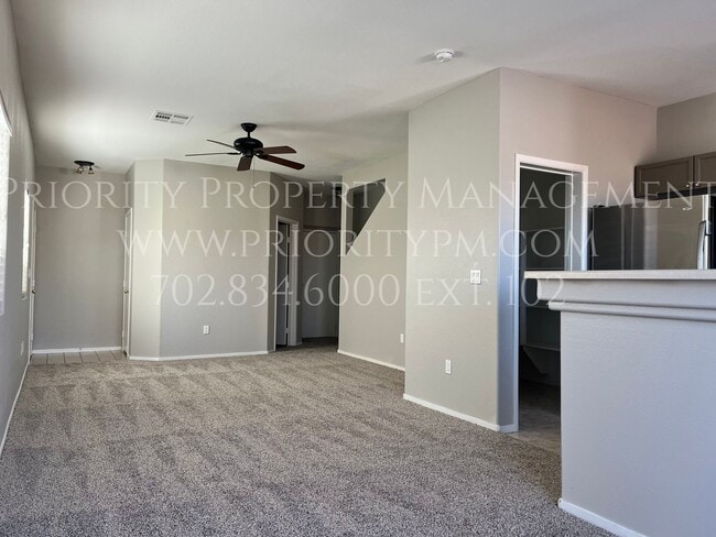 Photo - ~IMMACULATE TOWNHOME! Gated Access! 2 Primary Bedrooms! 1 Car Attached Garage! DO NOT MISS THIS!