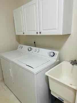 Photo - 16423 Claremont Dr