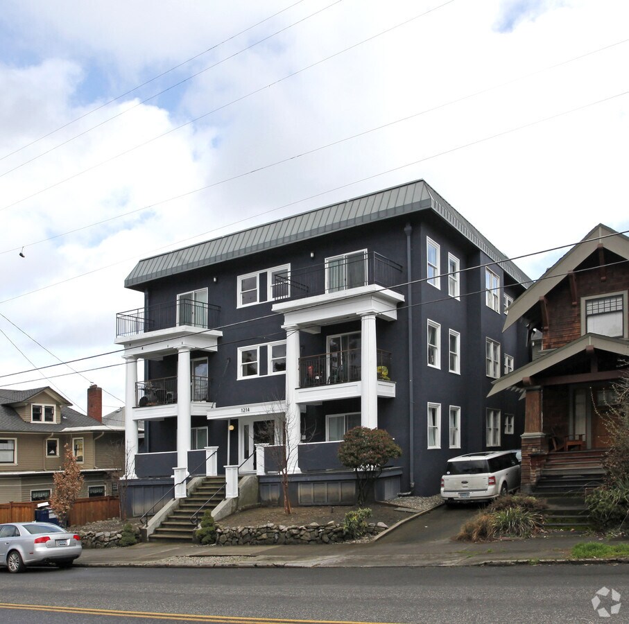 Photo - The Bruce Apartments