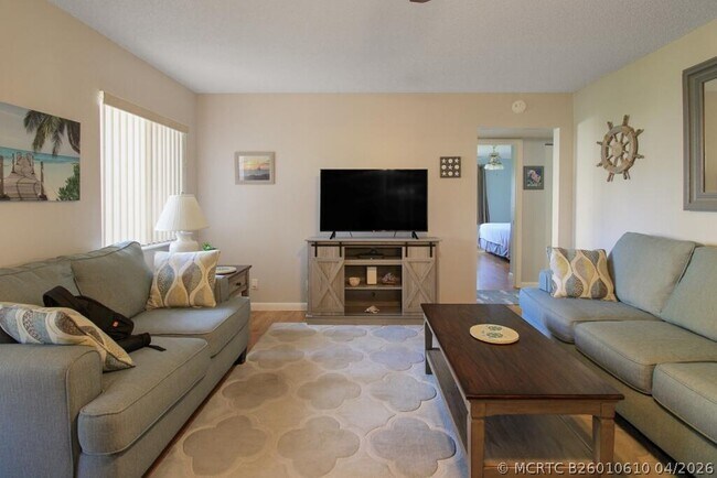 407 Pine Glen Ln Unit C-1
