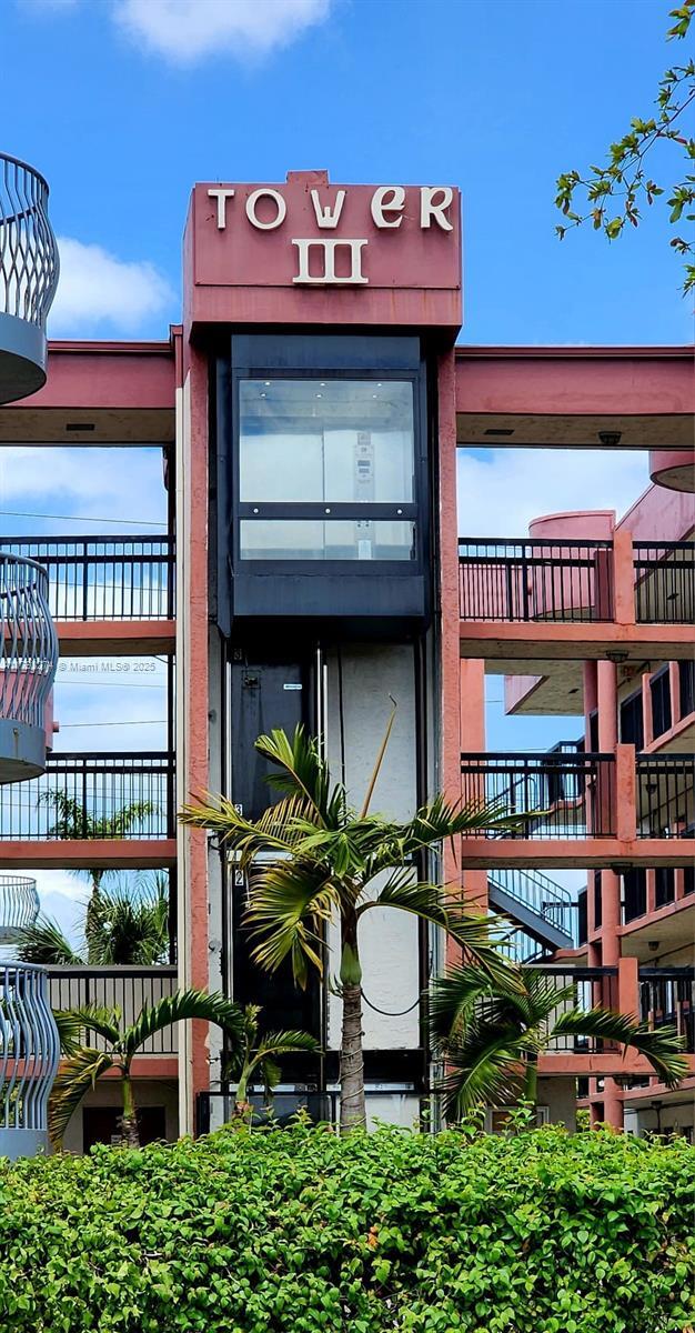 Photo - 5420 W 21st Ct Condo Unit 109