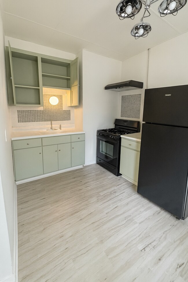 2407 N 6th St Unidad Rear Lower Unit