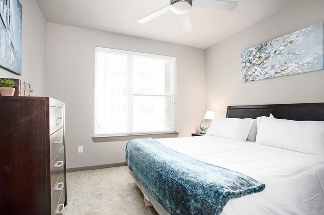 Photo - 1628-1898-1898 Wyndale St Unit ID1359158P