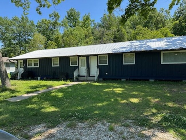 Photo - 715 Hewitt Rd Unit 715 Hewitt Road, #B