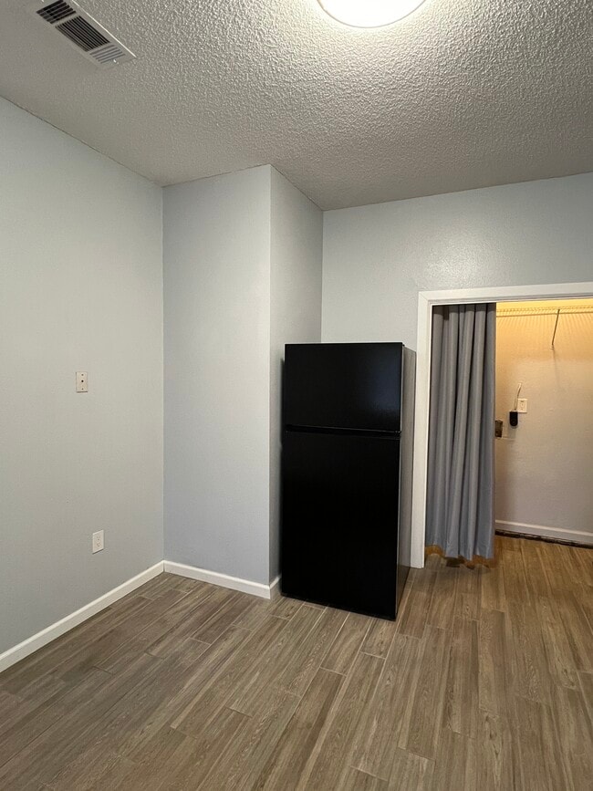 Willow Tree Apartments