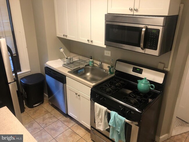 Photo - 2031 Locust St Unidad 401