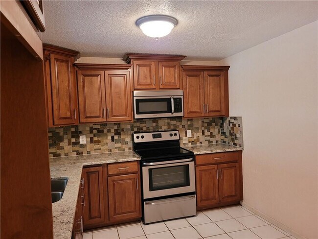 Photo - 2027 Coral Ridge Dr Unit 206 S