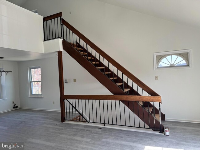 Building Photo - 632B Palmer Ln