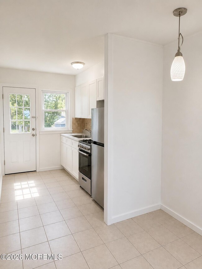 Photo - 23 Degraw Ave