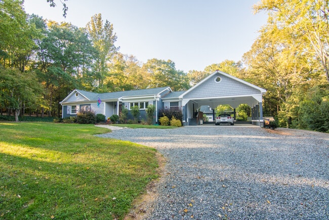 Photo - 1000 Jefferson Dr