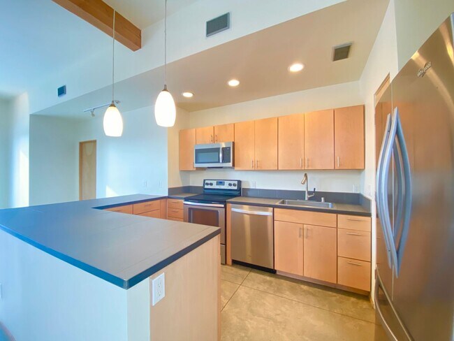 Photo - 925 Dunlap St