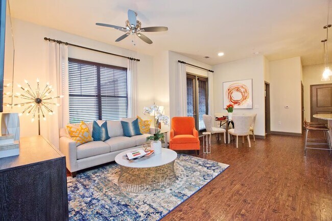 Photo - Spacious 2-Bed, 2-Bath | Modern Design Fea... Unidad ESC2