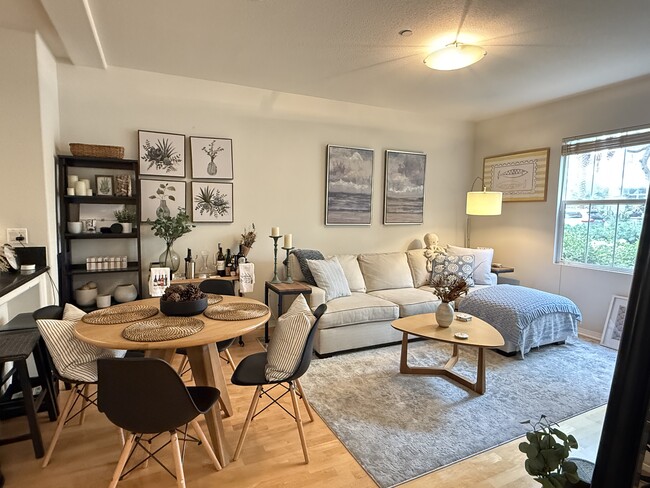 Photo - 13080 Pacific Promenade Unit Beautiful 1 Bed + Den in Playa Vista