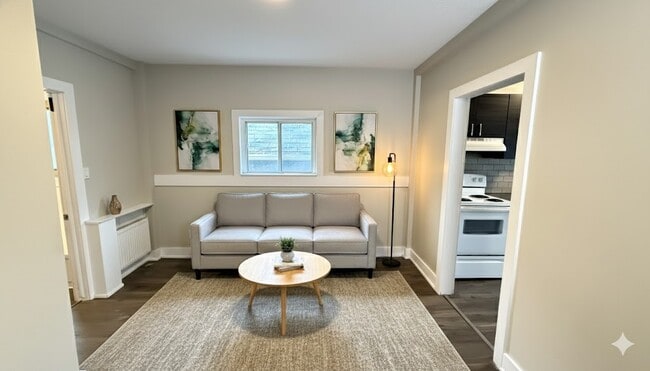 Building Photo - 292 Welland Ave Unit 4