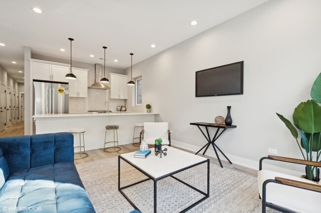 Photo - 3341 N Sheffield Ave Unit 4N