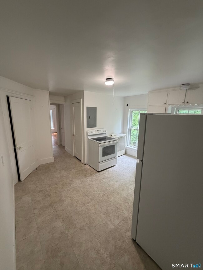 Photo - 180 W Main St