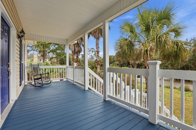 Photo - Lowcountry living on beautiful Whitemarsh Island