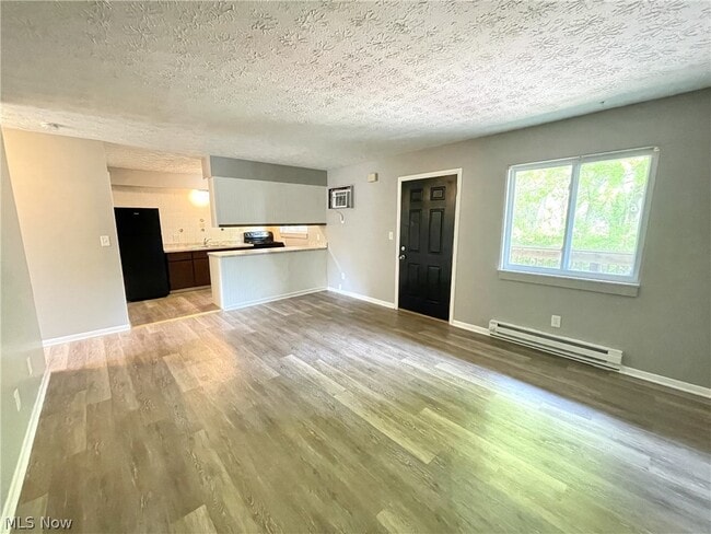 Photo - 480 Massillon Rd