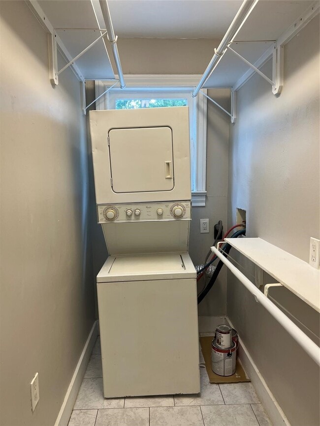 Photo - 4219 Lamar St