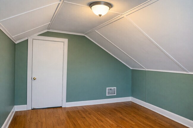 Photo - 1101 State St