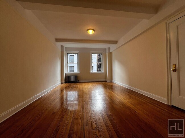 Photo - EAST 10 STREET Unit 1A