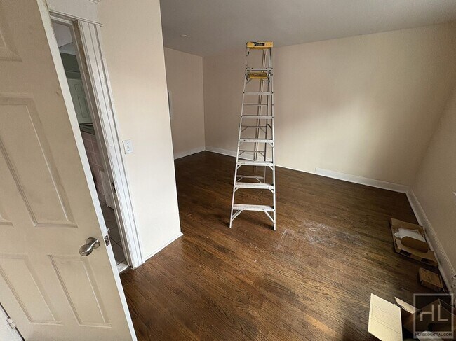 Photo - BAISLEY AVENUE, BRONX Unit 1