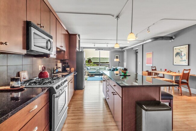 Photo - 132 Lakefront Blvd Unidad 105