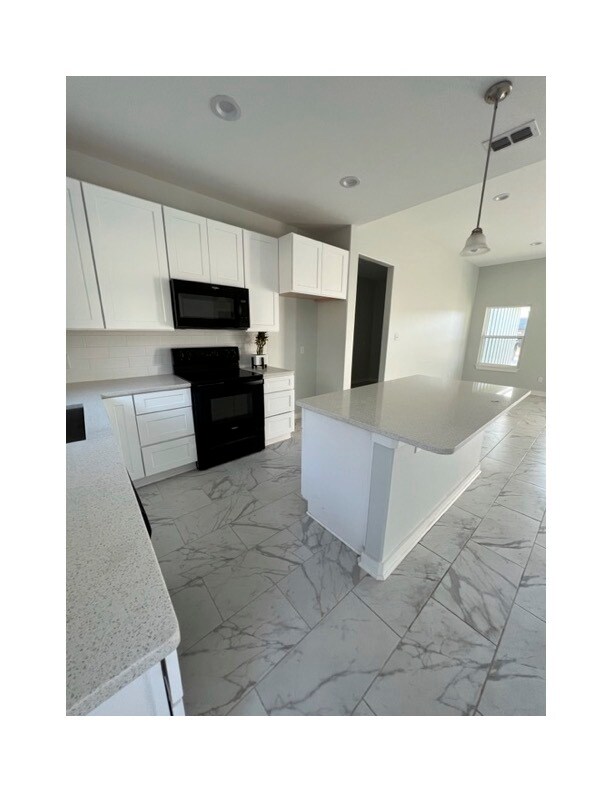 Photo - 938 Redwood Ave