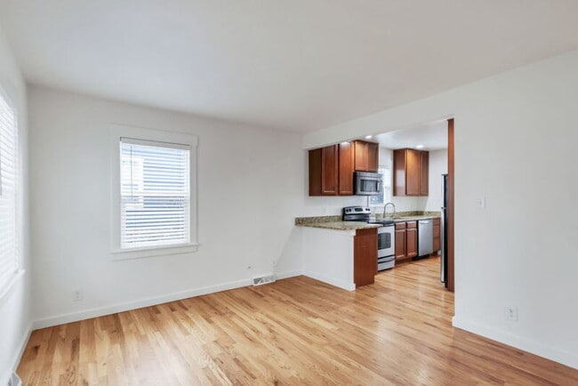 Photo - 665 Osceola St