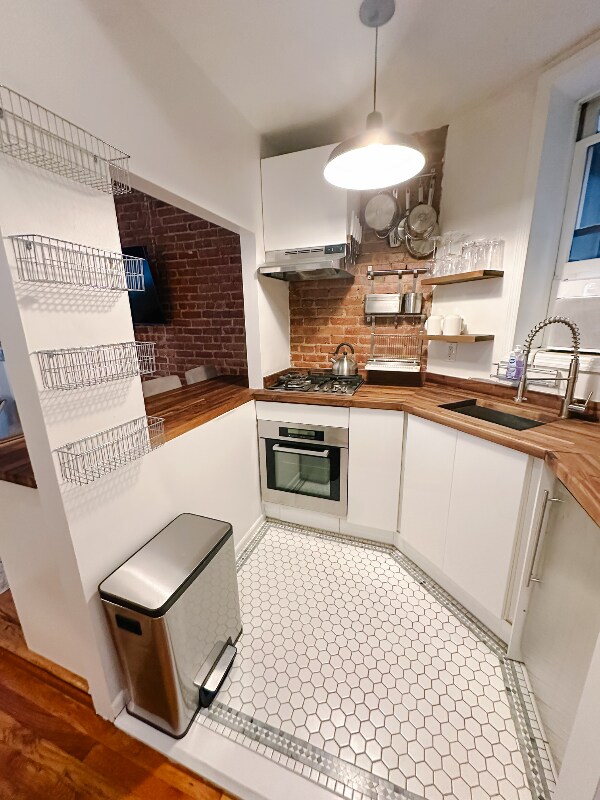 Photo - 331 E 92nd St Unit 3C