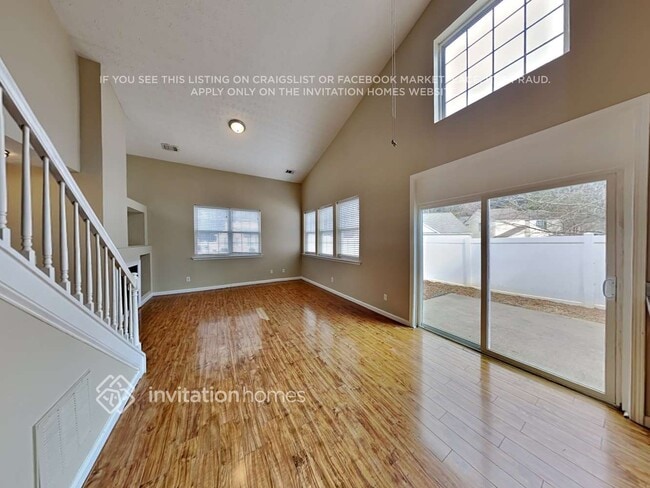 Photo - 881 Windcroft Cir NW