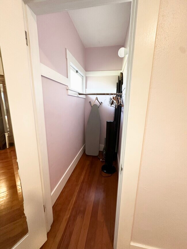 Photo - 325 Wisconsin Ave