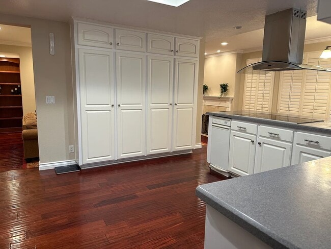 Photo - 11 Deerwood E