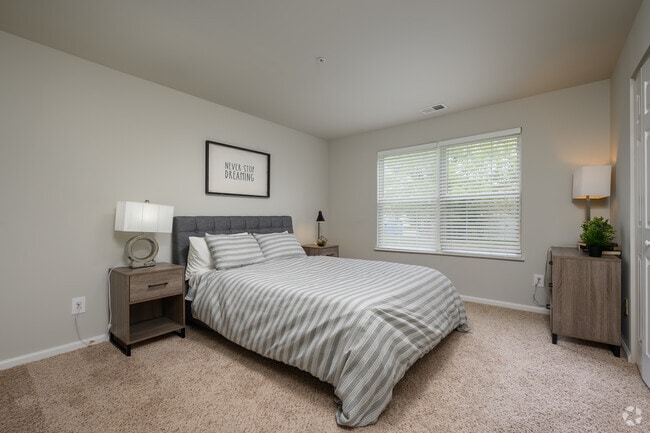 2BR, 2BA
