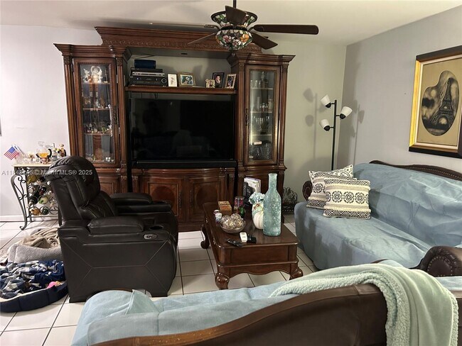 Building Photo - 15665 SW 74th Cir Dr Unit 2 Rental