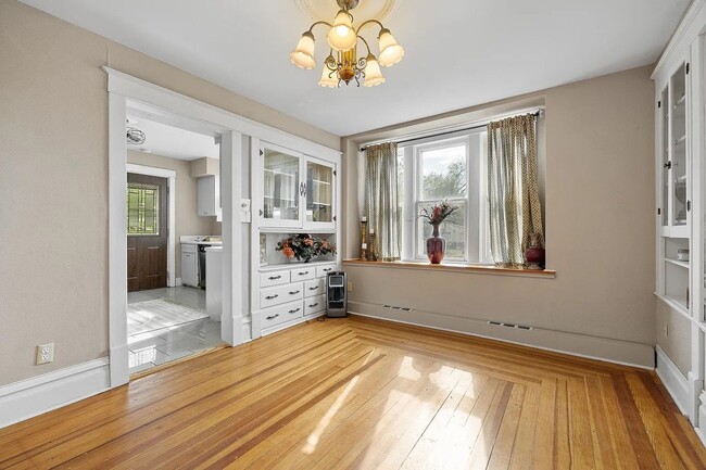 Photo - 231 Quincy St Unit 231 Quincy