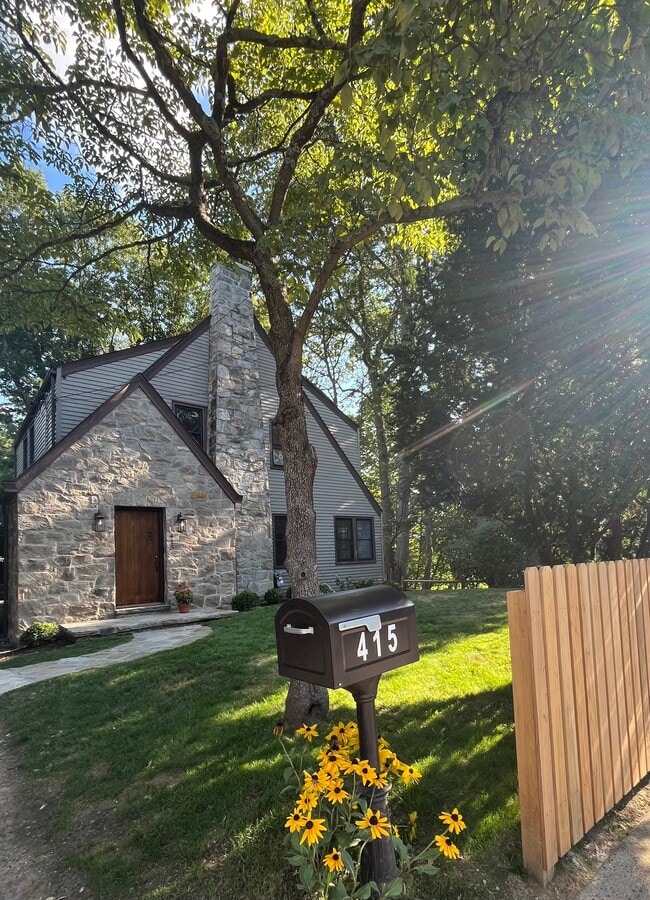 Photo - 415 West Ave