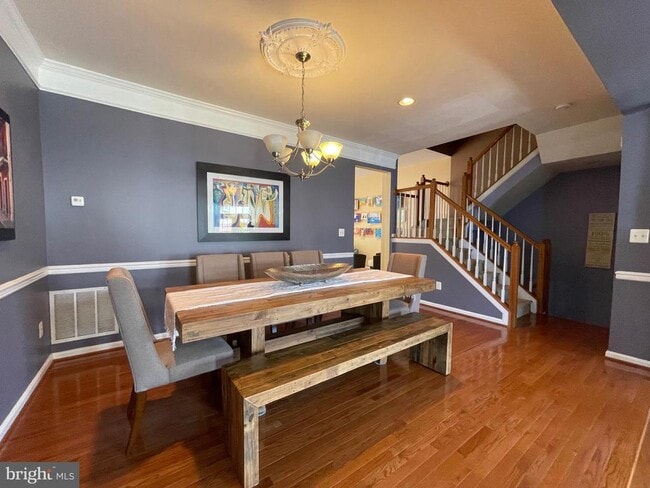 Building Photo - 22098 Avonworth Square