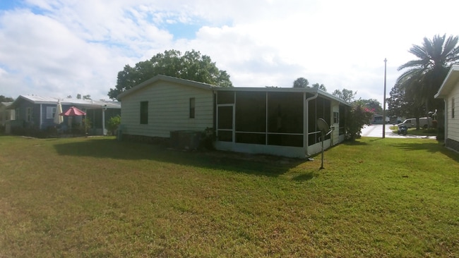 Photo - 5935 Camelot Dr N