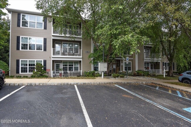 Photo - 594 St Andrews Pl