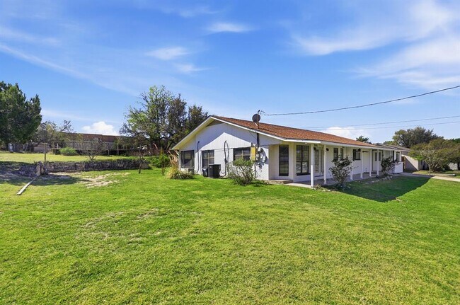 Photo - 128 Skyview Terrace