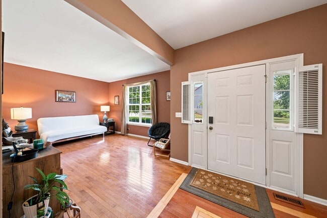 37061 N Bonnie Brae Rd