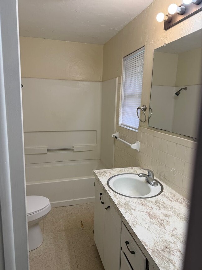 Photo - 4010 N Harrison Ave